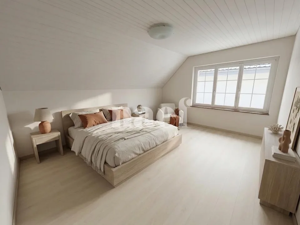 Beautiful individual and family-friendly villa, partially renovated, with 6 rooms, garden and pool