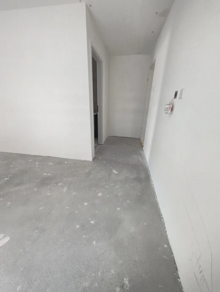 Kleiner Schatz! Zu vermieten, eine schöne 3-Zimmer-Wohnung 1/2 NEU, mit großem Balkon, in Martigny!