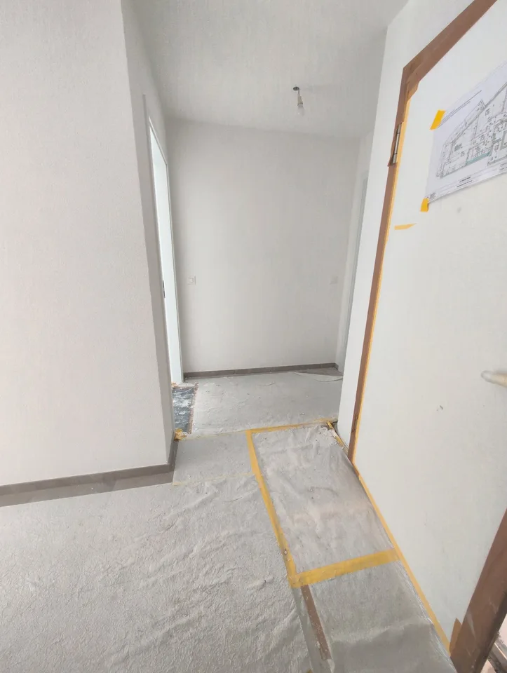 Kleiner Schatz! Zu vermieten, eine schöne 3-Zimmer-Wohnung 1/2 NEU, mit großem Balkon, in Martigny!