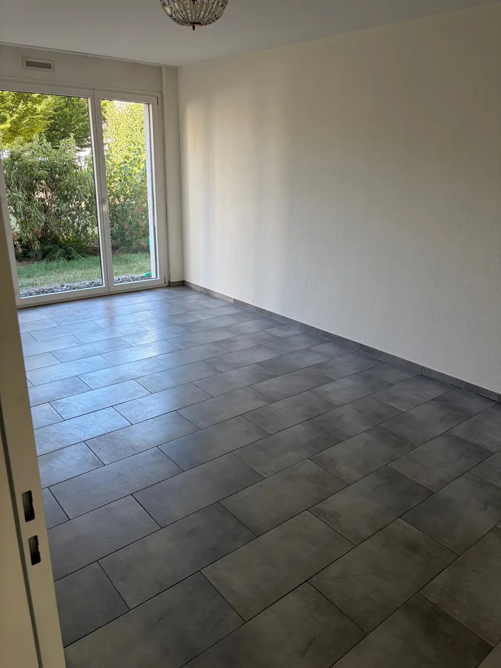 Geräumige 4.5-Zimmer-Erdgeschosswohnung in Bremgarten – sofort verfügbar