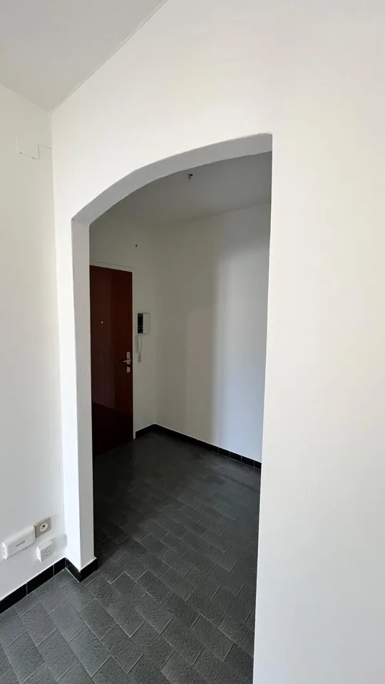 Miete 3.5 Zimmer mit Balkon in BALERNA