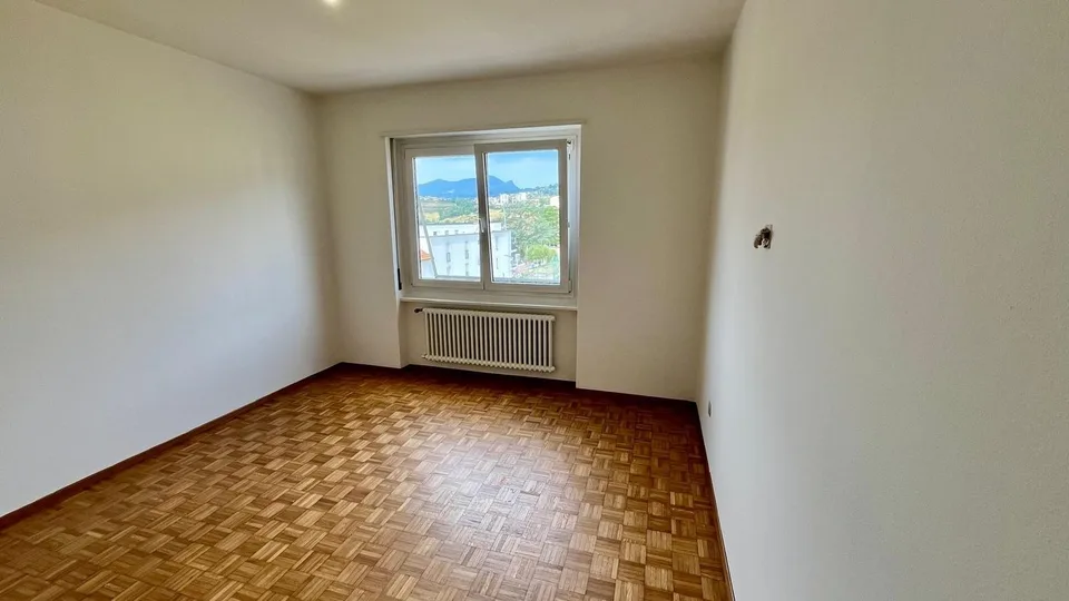Miete 3.5 Zimmer mit Balkon in BALERNA