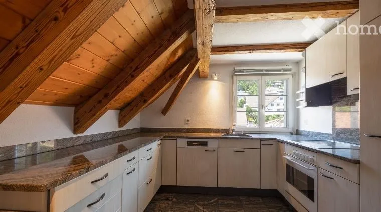 Charmante 3.5-Zimmer-Dachwohnung in Bäretswil