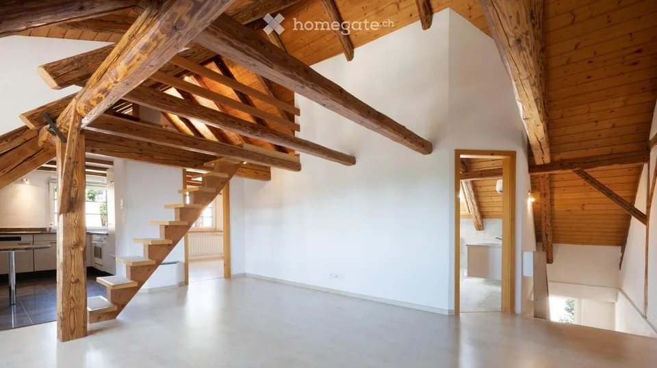 Charmante 3.5-Zimmer-Dachwohnung in Bäretswil