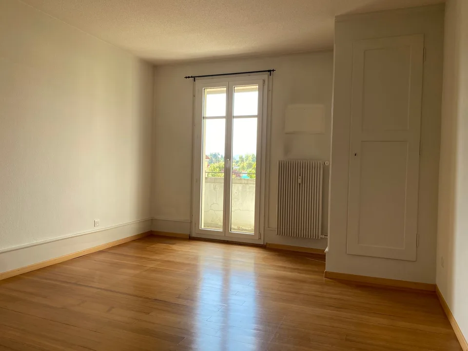 Appartement lumineux 2.5 pièces avec petit balcon