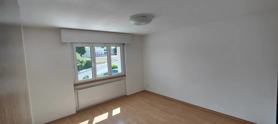 4 1/2-Zimmerwohnung, 1. Stock links