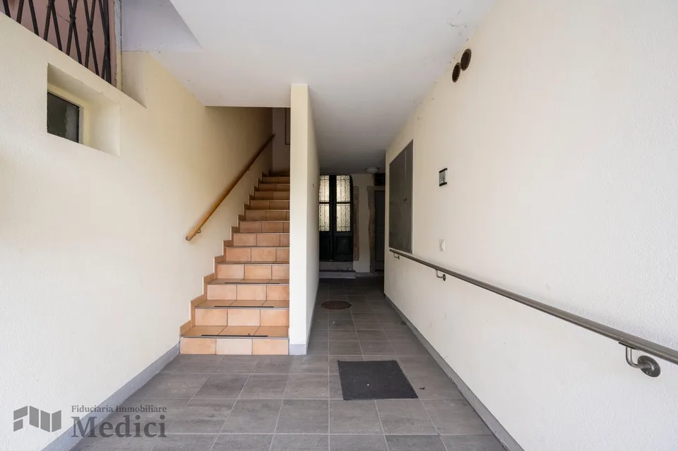 CHARACTERISTIC 4.5 ROOMS IN THE CENTER OF ARZO