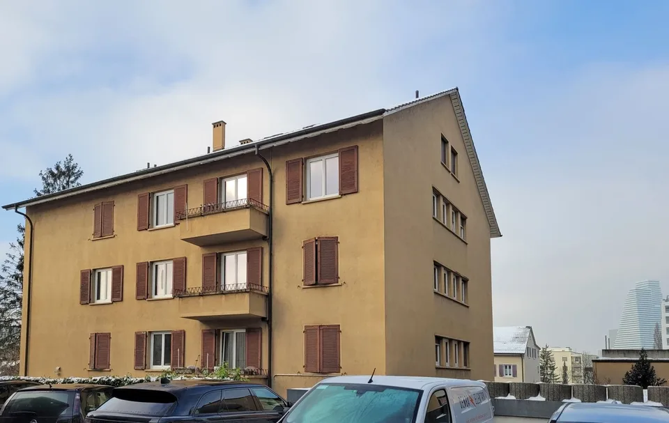 ZENTRAL GELEGENE, ERNEUERTE 1-ZIMMER-WOHNUNG AN DER BIRS