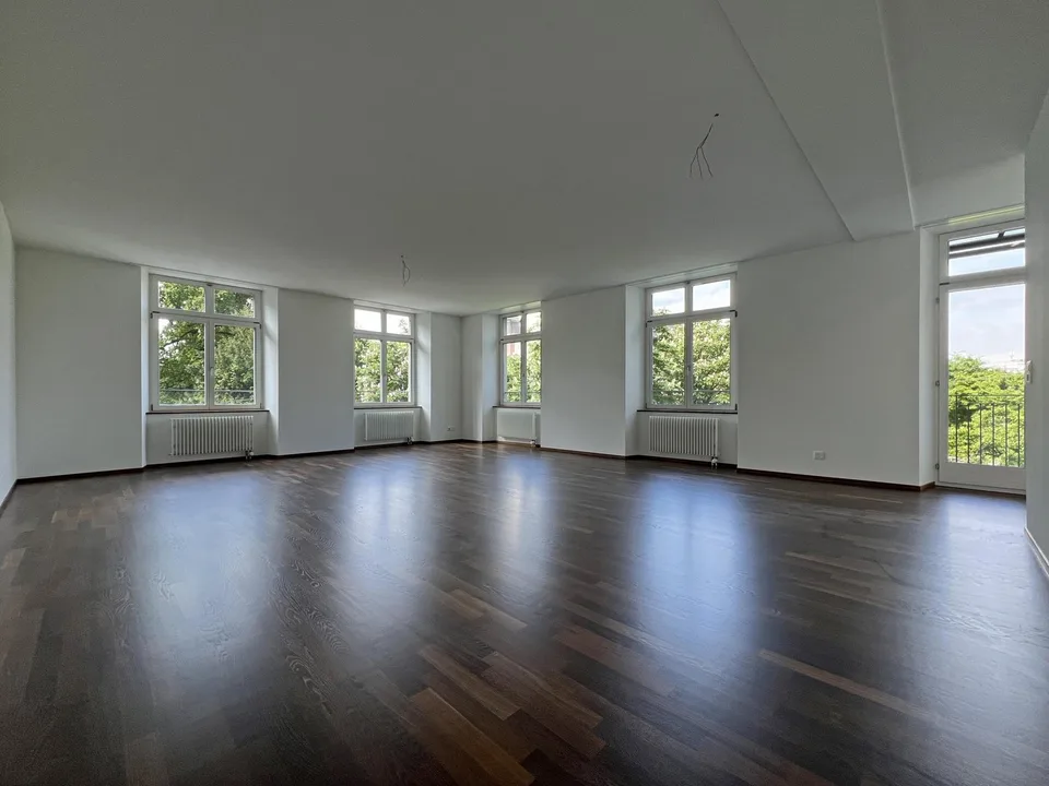 Exklusives Wohnen am Petersplatz: Grosszügige 3.5-Zimmerwohnung