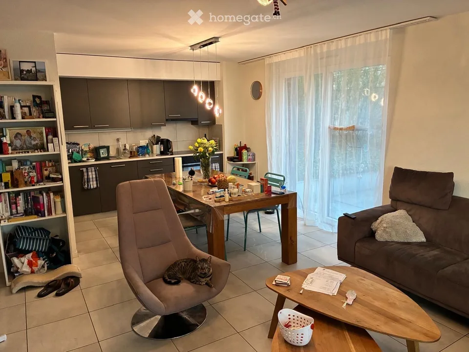 Vier-Zimmer-Wohnung Rolle