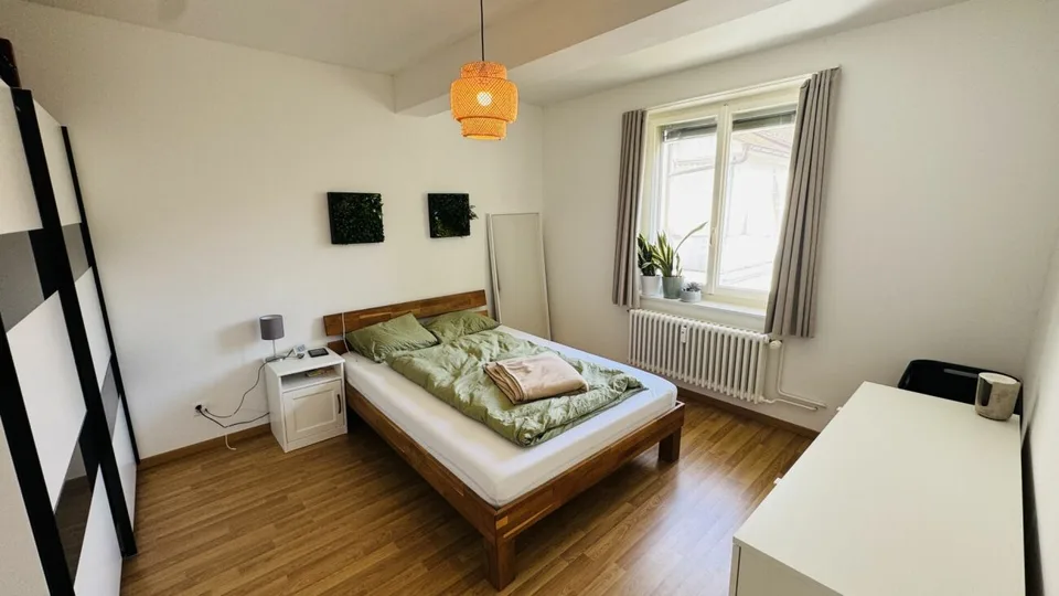 Appartamento di 3 locali di nuovo valore al 4° piano senza ascensore e senza balcone - con lavatrice e asciugatrice private