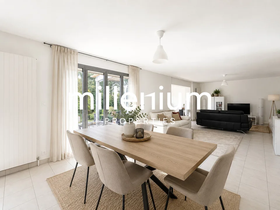 Schönes 8-Zimmer-Haus mit Garten, in unmittelbarer Nähe zum Bahnhof