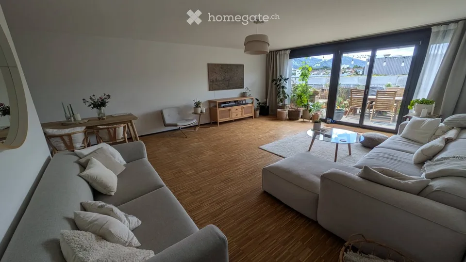 (befristet Oktober) 4.5-Zimmer-Wohnung Pilatusblick