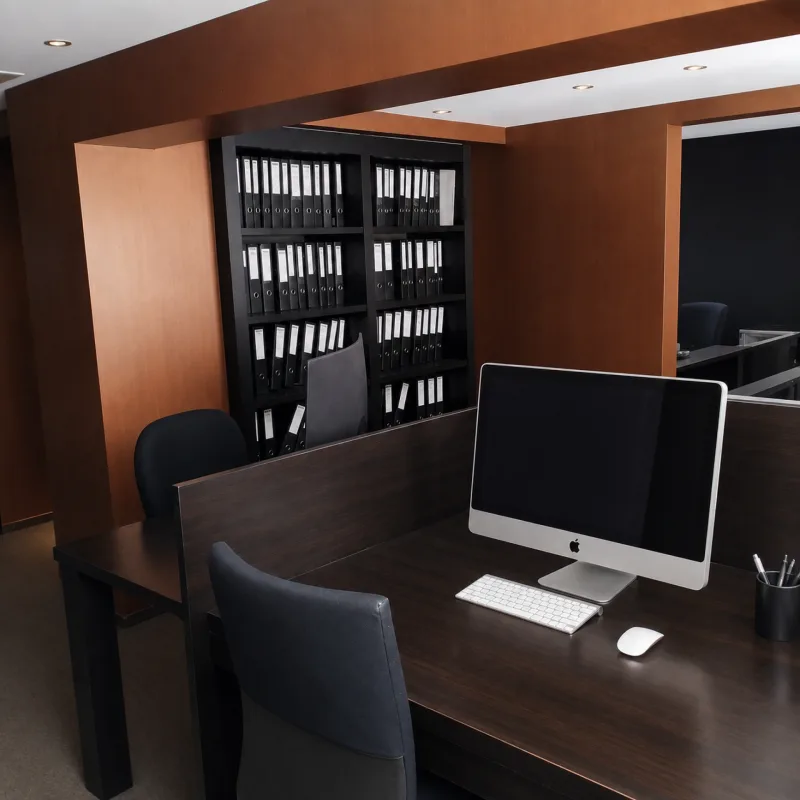 Bureau représentatif avec showroom dans un excellent emplacement près de Klusplatz