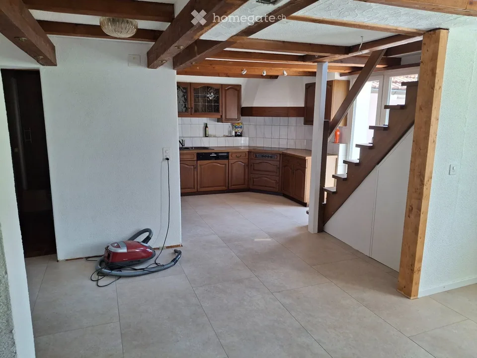 Ruhige 3,5 Zimmer Maisonette Wohnung mit Terrasse