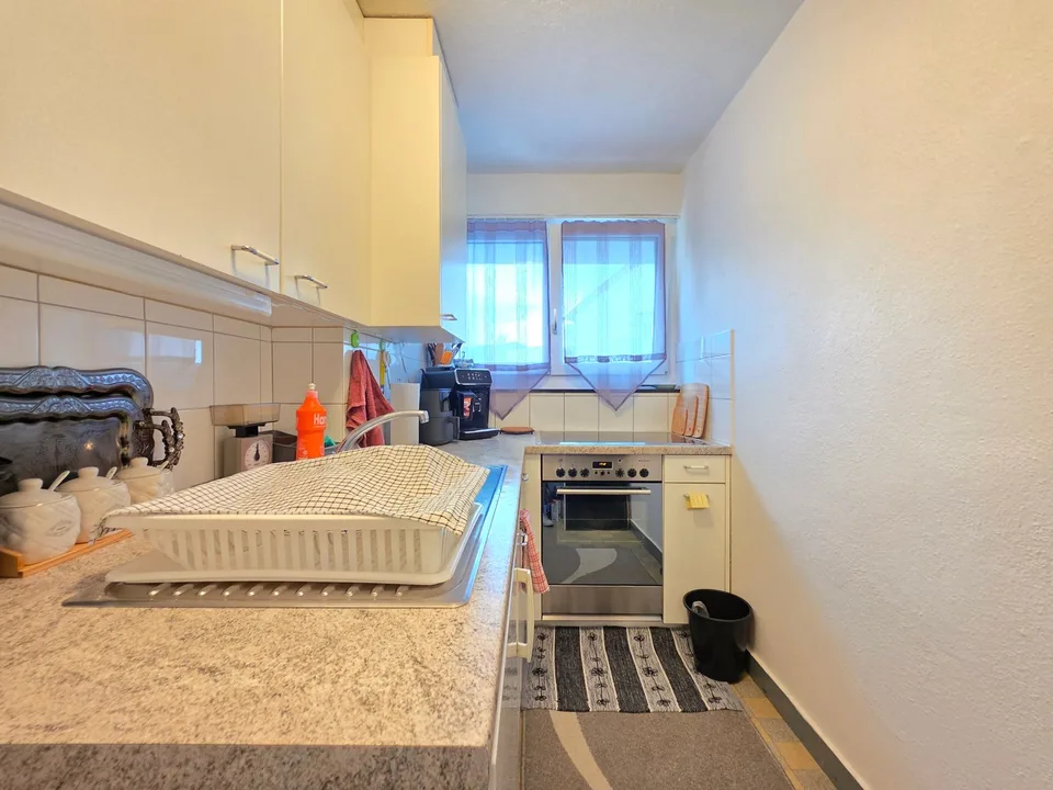 Cozy 3.5-room apartment with lovely charm and balcony!