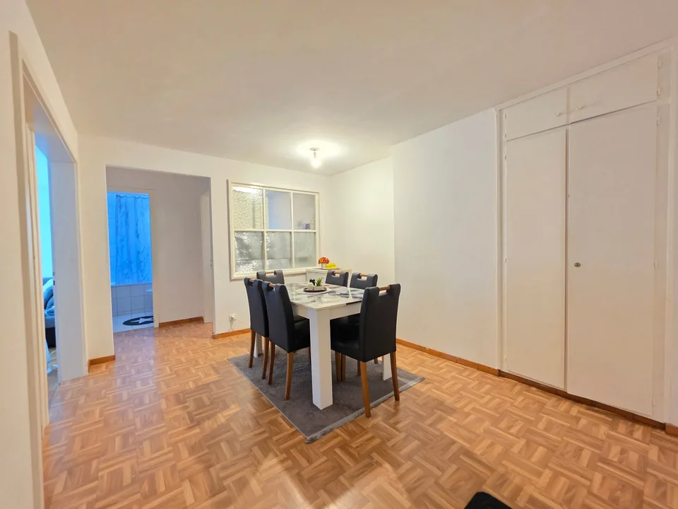 Cozy 3.5-room apartment with lovely charm and balcony!