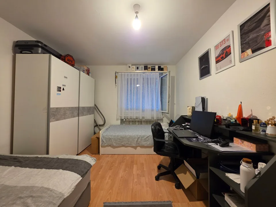 Cozy 3.5-room apartment with lovely charm and balcony!