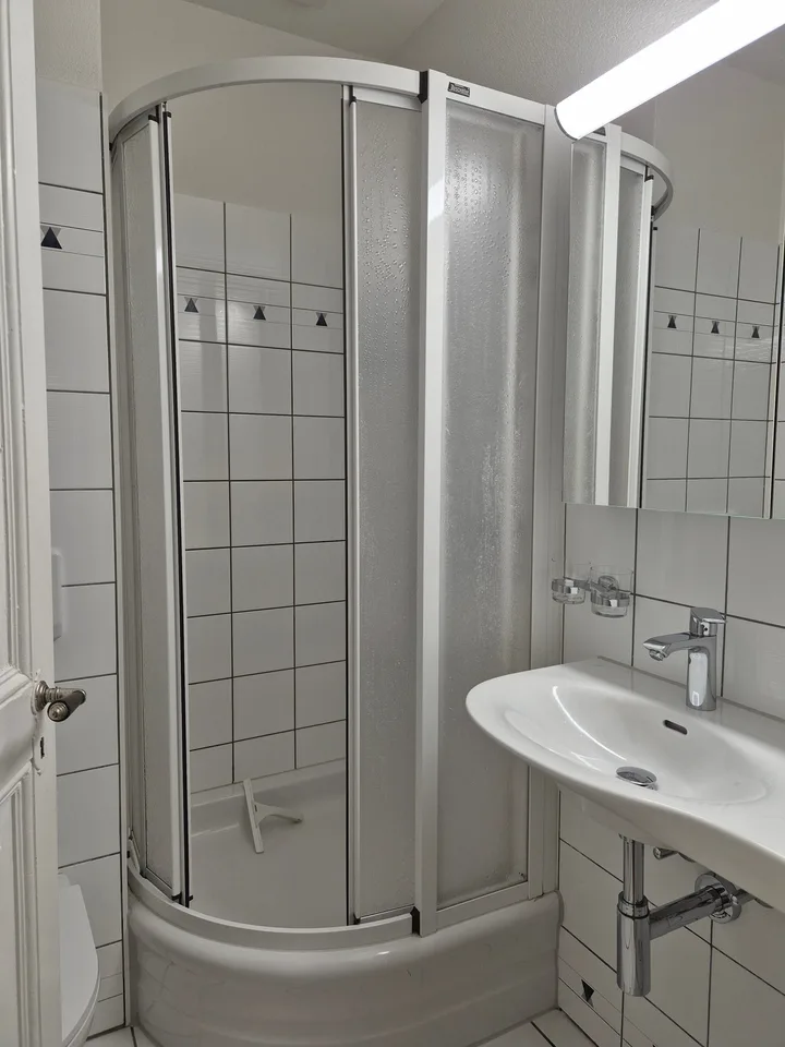 Appartamento di 6 locali in un edificio storico elegante nel popolare quartiere di Kirchenfeld