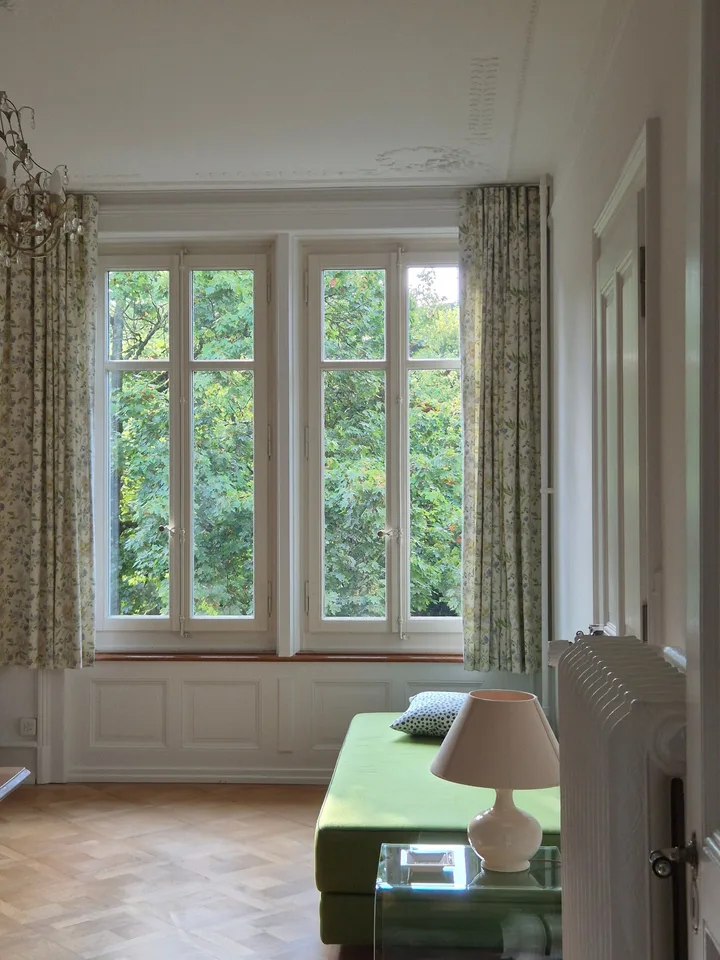 Appartamento di 6 locali in un edificio storico elegante nel popolare quartiere di Kirchenfeld