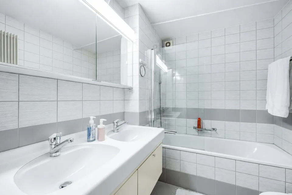 Lichtdurchflutete 4.5-Zimmer-Attika-Maisonette mit Tiefgaragenplatz, St. Gallen