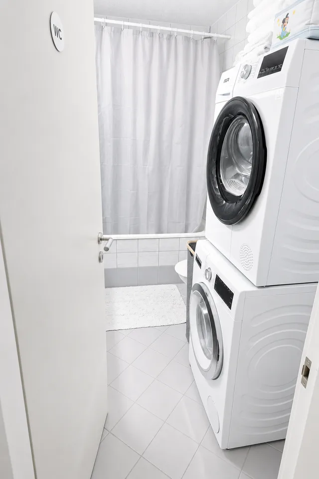 Lichtdurchflutete 4.5-Zimmer-Attika-Maisonette mit Tiefgaragenplatz, St. Gallen