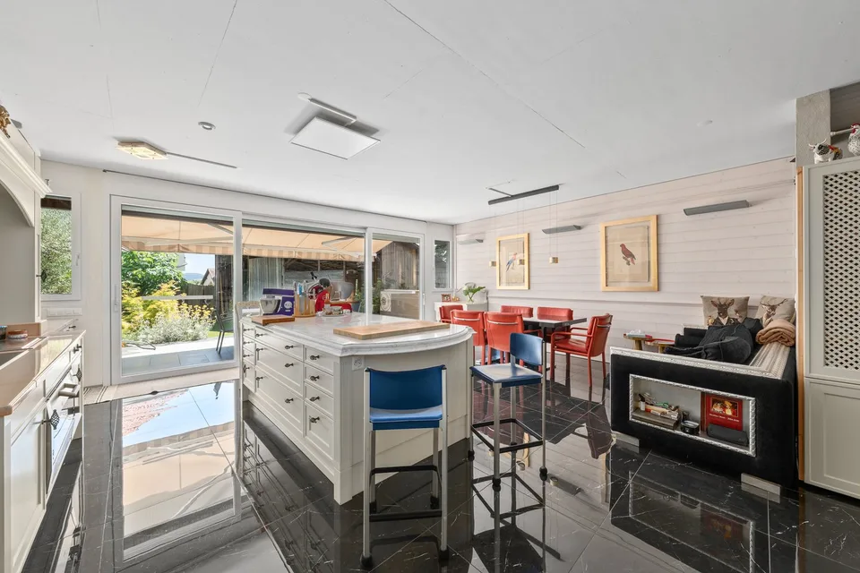 Schöne Villa hocher Stand mit 5.5 Zimmern in Onnens VD