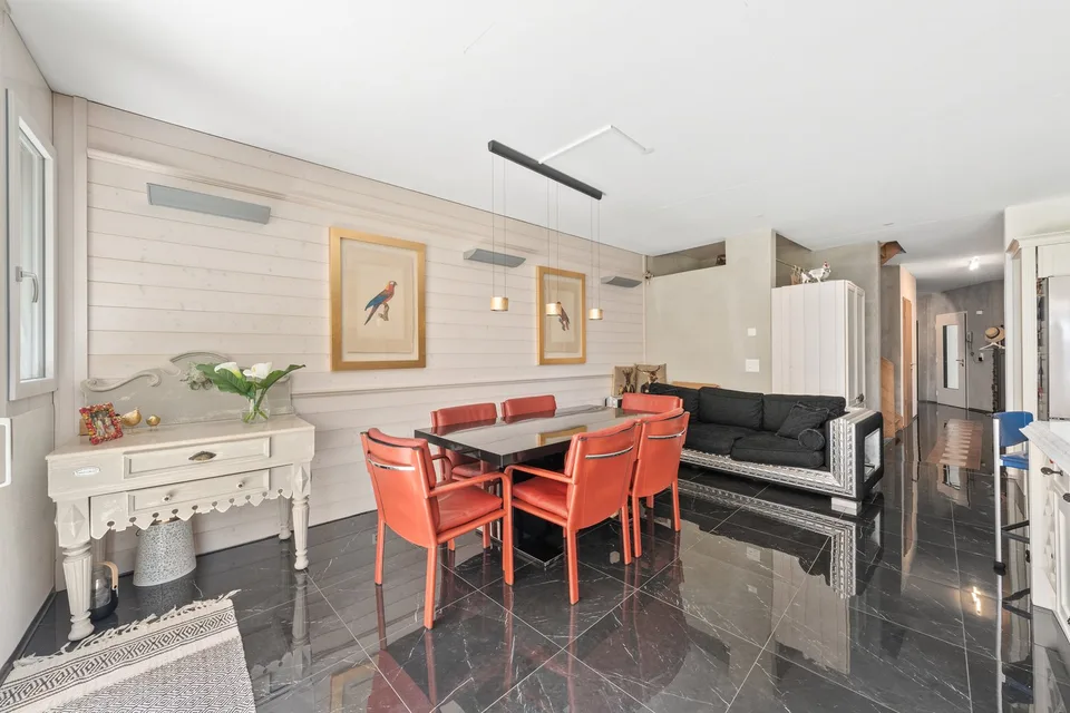 Schöne Villa hocher Stand mit 5.5 Zimmern in Onnens VD