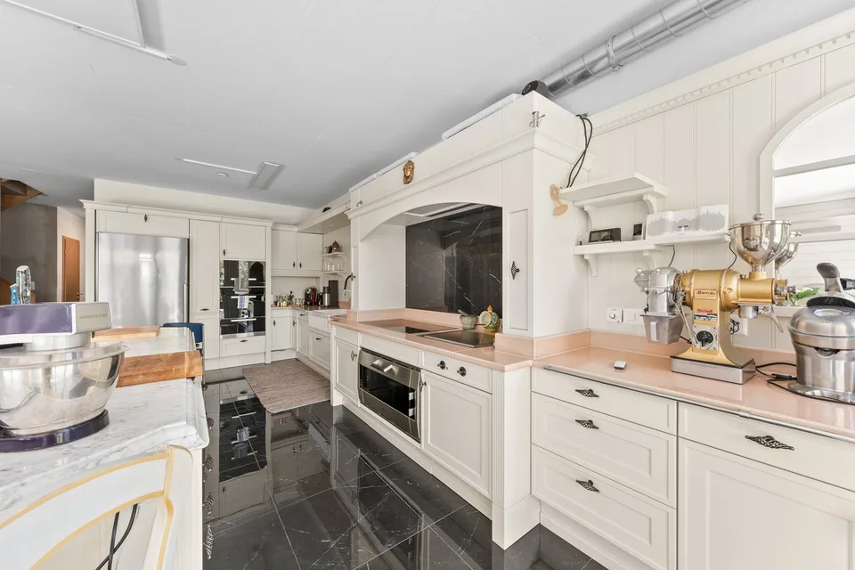 Schöne Villa hocher Stand mit 5.5 Zimmern in Onnens VD