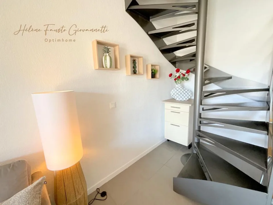 OLETTA - Appartamento 3 locali a doppio livello con terrazze, giardino e vista