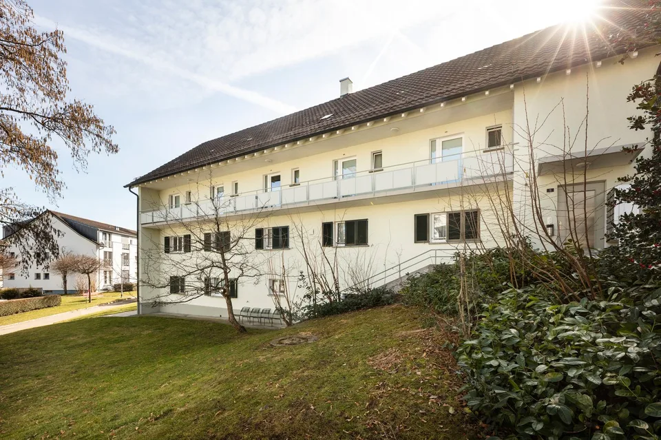 Gemeinsam Kontakt pflegen in der Küche