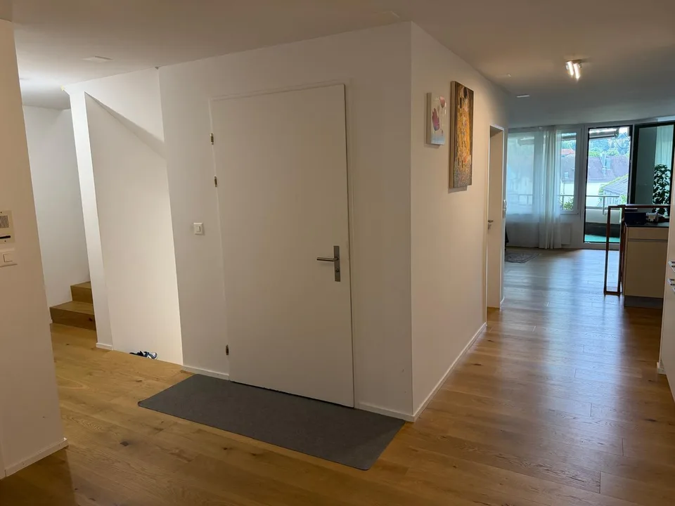 Appartamento mansardato esclusivo con accesso diretto in ascensore e terrazza sul tetto da sogno