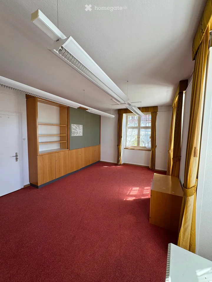 Trois bureaux charmants dans le château de Nürensdorf