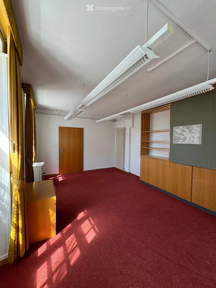 Trois bureaux charmants dans le château de Nürensdorf