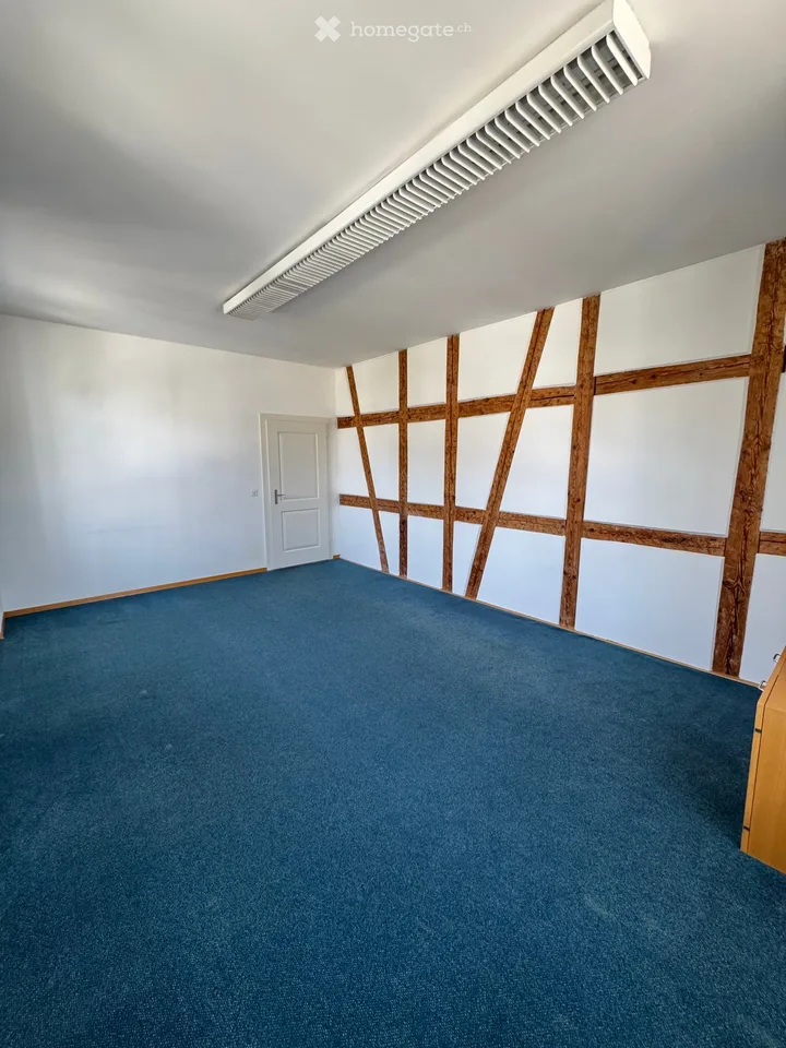 Trois bureaux charmants dans le château de Nürensdorf