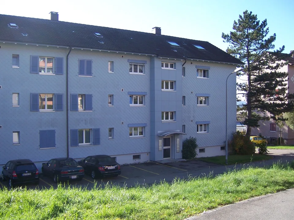 4-Zimmer-Wohnung mit Balkon in ruhiger Lage
