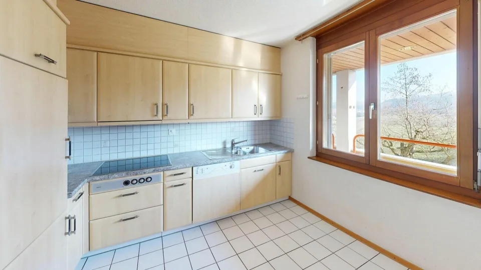 CHARMANTE 3.5-ZIMMER-MAISONETTE-WOHNUNG - Inklusive Tiefgaragenplatz