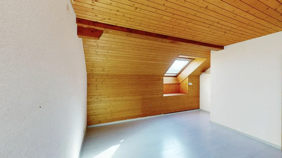 CHARMANTE 3.5-ZIMMER-MAISONETTE-WOHNUNG - Inklusive Tiefgaragenplatz