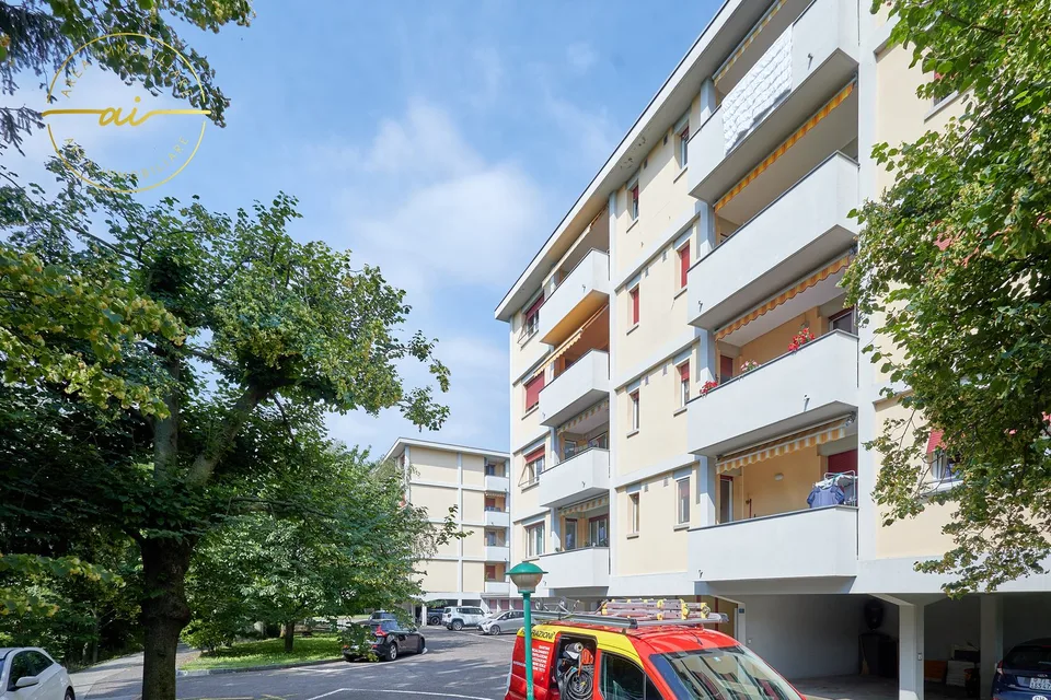 APARTMENT 4.5 ROOMS IN A GREEN AREA IN LIGORNETTO