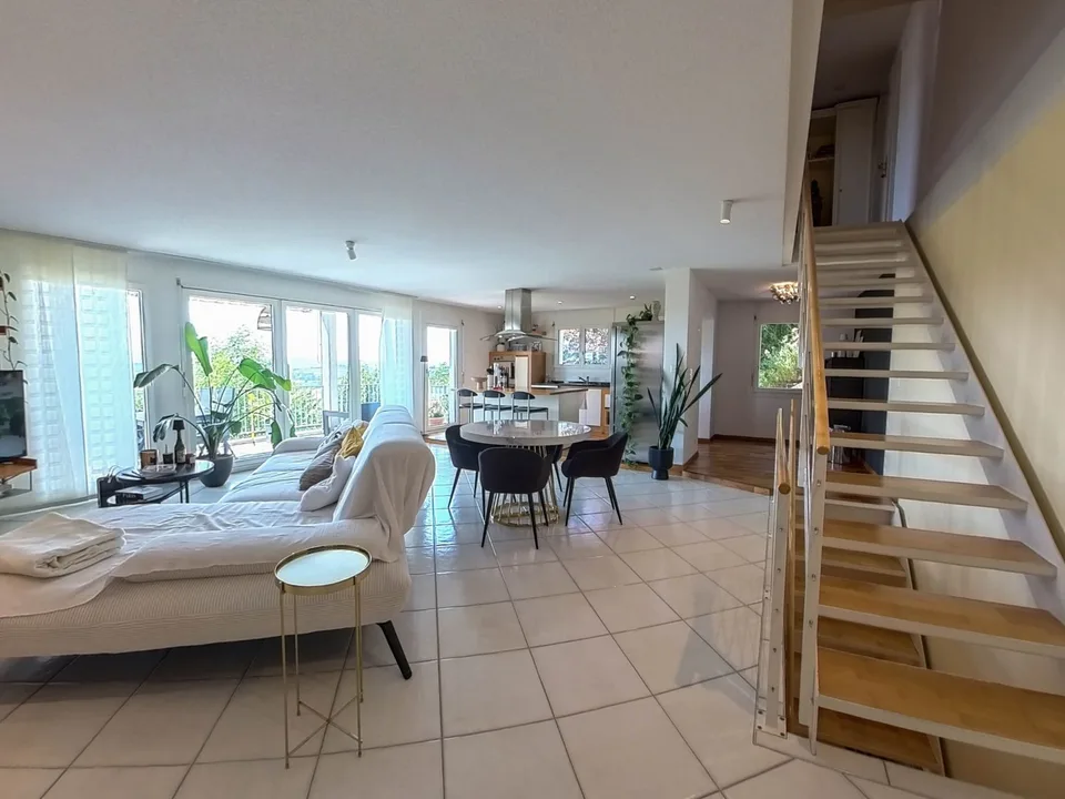 Top 4½ Zimmer-Einfamilienhaus mit 2 Zimmer-Einliegerwohnung
