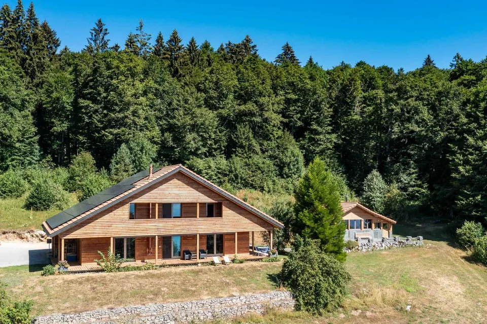 Propriété d'exception - Deux chalets indépendants