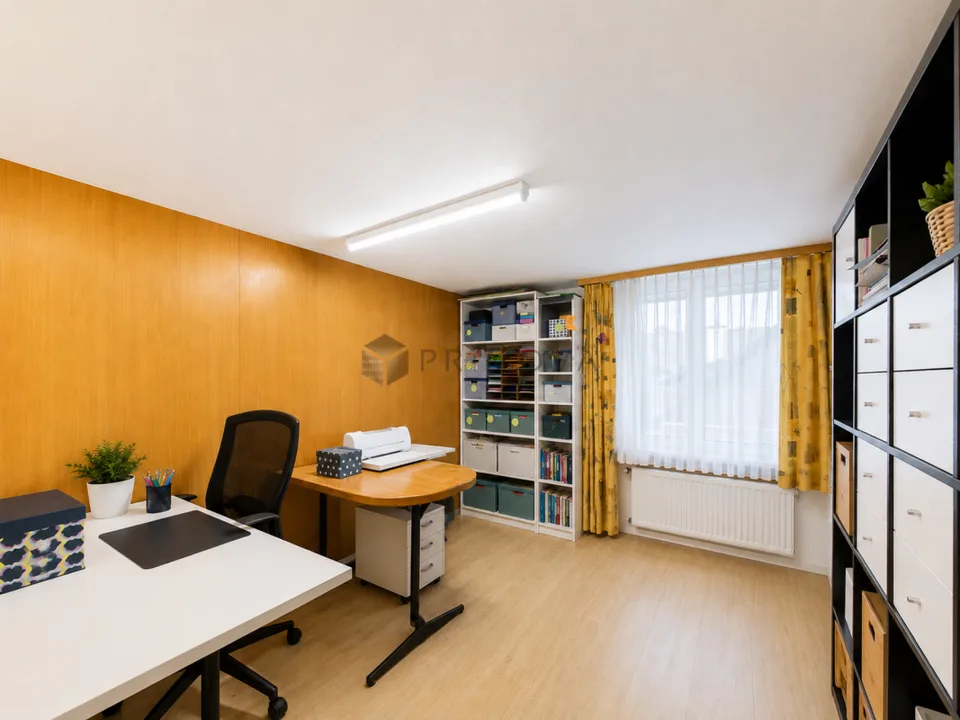 Maison de rang de 5,5 pièces conviviale pour les familles avec beaucoup d'espace et extérieur ensoleillé