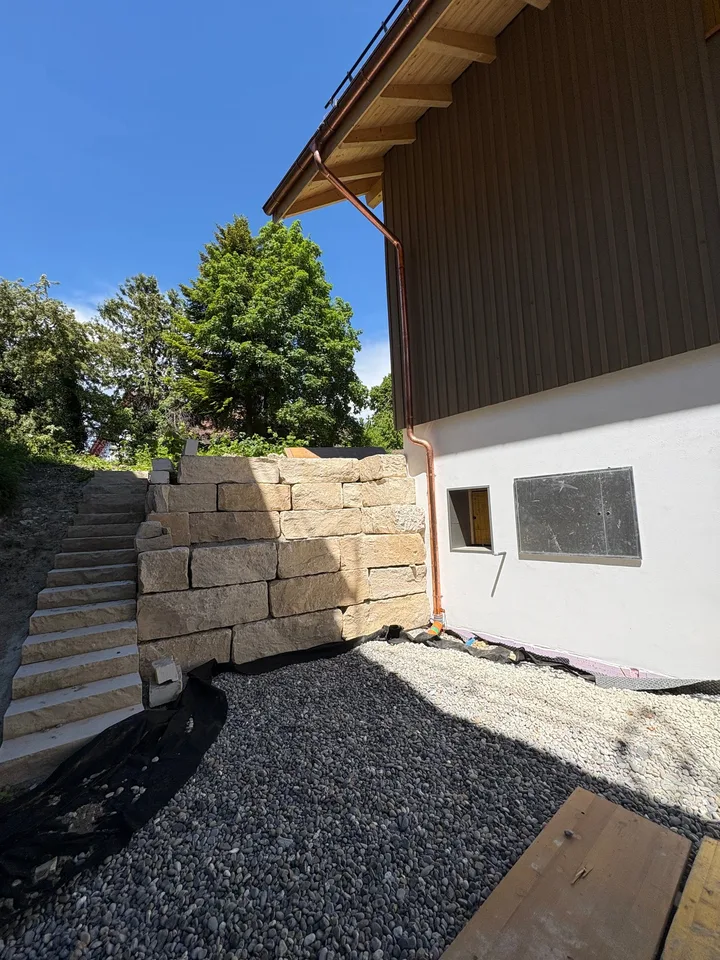 Neubau-Mehrfamilienhaus mit 2.5 und 4.5 Zimmern in Siblingen – Grosszügig und ruhig