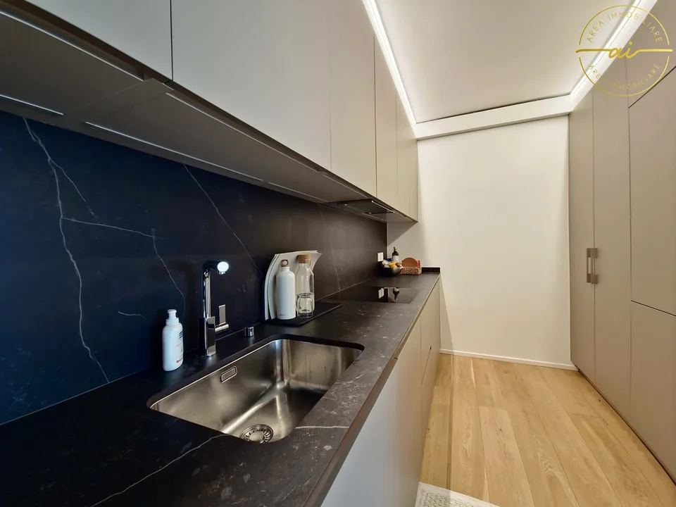 Elegantes 3.5-Zimmer-Apartment mit Terrasse und teilweisem Seeblick in Paradiso