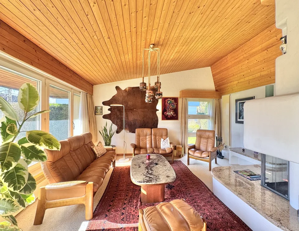 6.5 Zimmer Bungalow - sonnig, grosser Garten