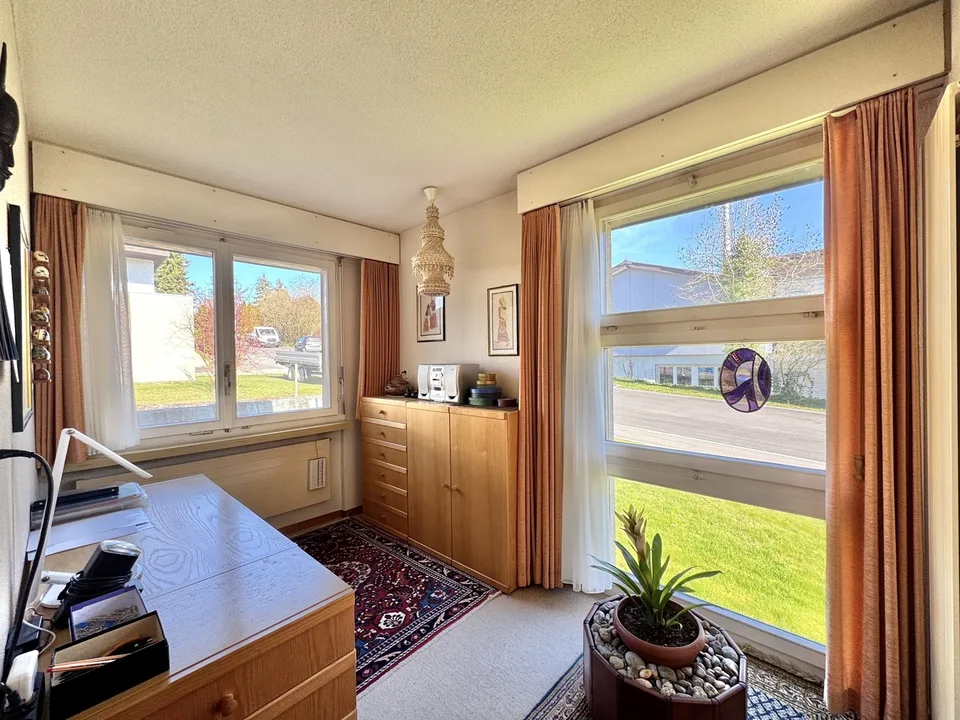6.5 Zimmer Bungalow - sonnig, grosser Garten