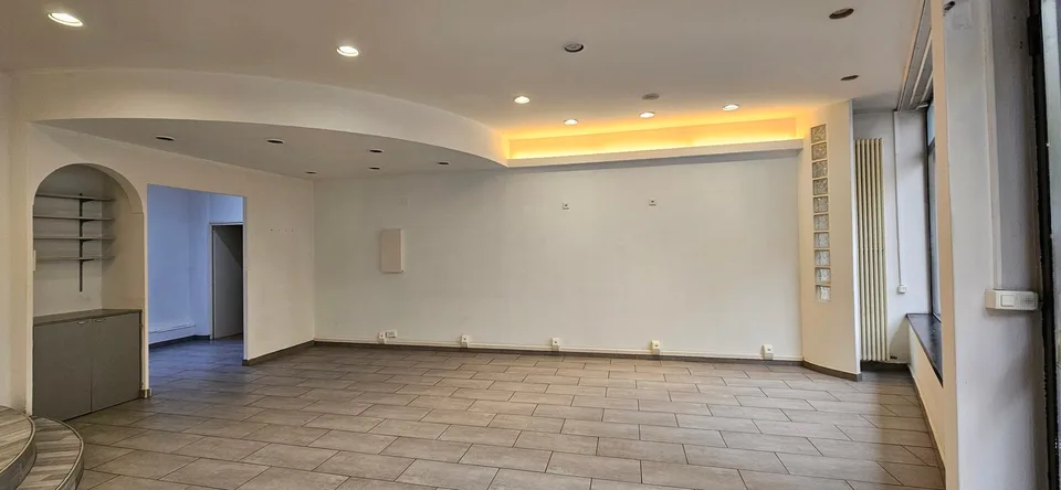 Kommerzieller Raum mit Schaufenster im Zentrum von Chiasso