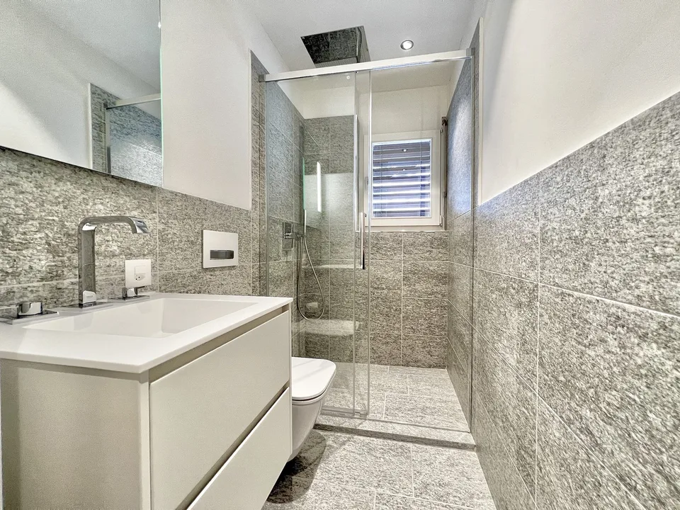 moderne 3.5 Zimmerwohnung in St. Moritz
