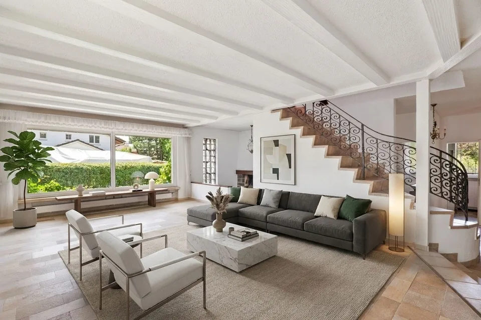 Single-family house with 6 rooms and 4-room apartment in a preferred residential area