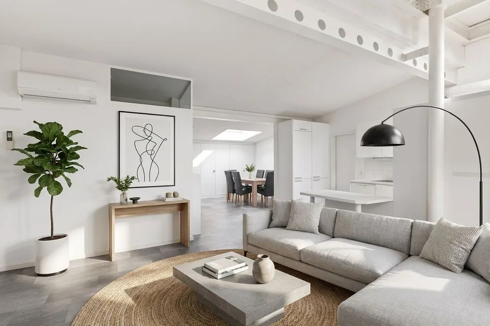 Single-family house with 6 rooms and 4-room apartment in a preferred residential area